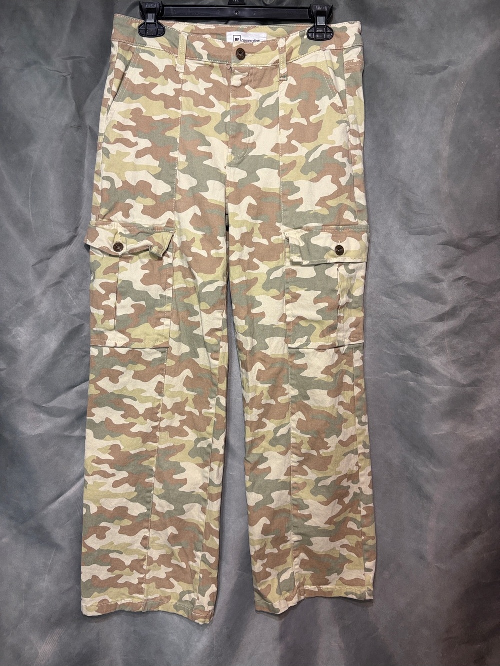 Celebrity Pink Men's Camouflage Cargo Pants - Green/Tan